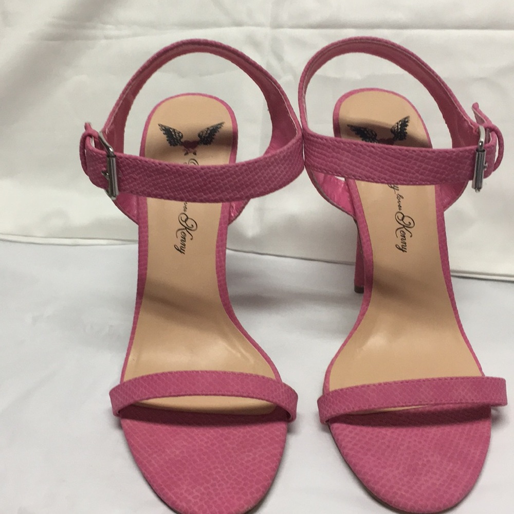 Penny loves Kenny pink strap size 10M